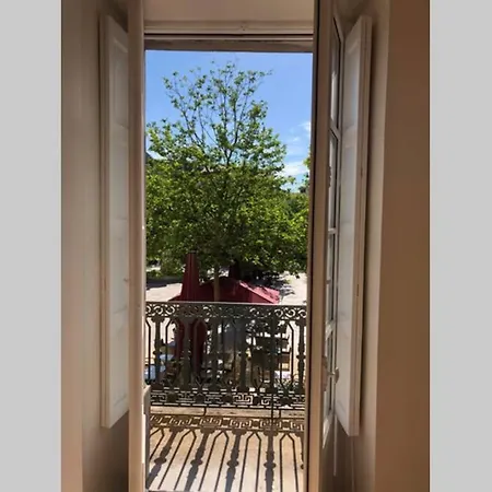 Bel appartement situé au cœur de la Bastide à Carcassonne Apartamento *