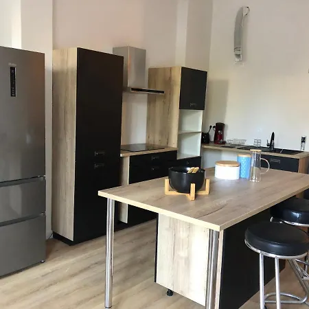 Bel appartement situé au cœur de la Bastide à Carcassonne * Carcasona